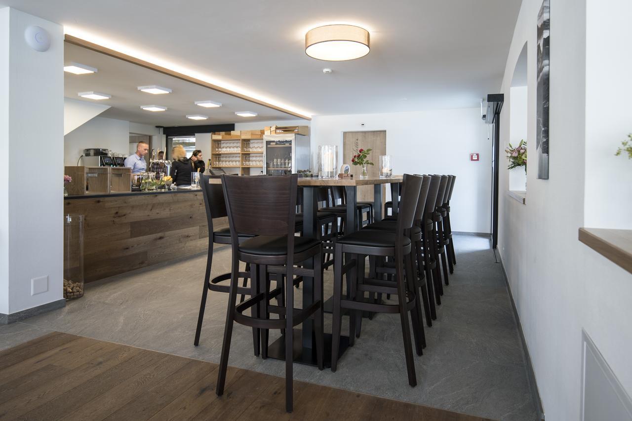 אוברוואלד Hotel Grimsel Passhoehe מראה חיצוני תמונה