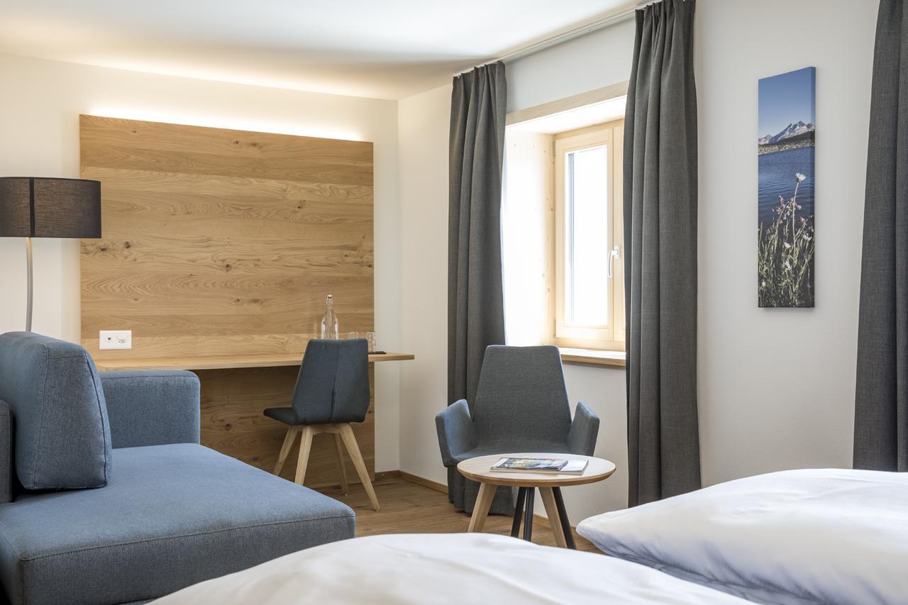 אוברוואלד Hotel Grimsel Passhoehe מראה חיצוני תמונה